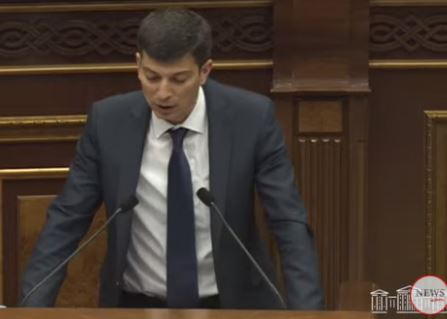 Маразм: Созвано внеочередное заседание распущенного Национального Собрания Армении