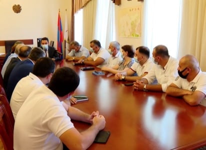 «Ես կանգնած եմ ձեր յուրաքանչյուր գործի մեջքին». Մարությանը ներկայացրել է Աջափնյակի նոր ղեկավարին