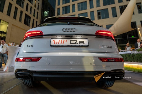 Семейная машина со спортивным задором: новый Audi Q5 презентовали в Ереване