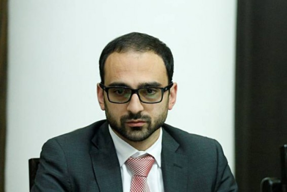 Բանակցությունների սեղանի շուրջ առաջնահերթ պետք է քննարկվի ադրբեջանական ուժերի հեռացումը ՀՀ սահմաններից. Ավինյան