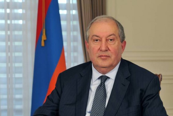 Արմեն Սարգսյանն ընդունել է մի խումբ բժիշկների