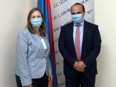Посол США в Армении обсудила права вынужденных переселенцев из Карабаха