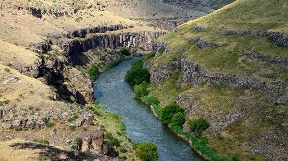 Օր առաջ պետք է լուծվի Արաքս գետի ավազանից ավազի ապօրինի արդյունահանման խնդիրը․ՇՄՆ