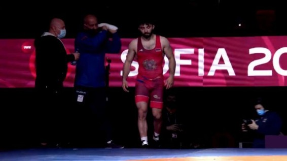 Карен Асланян победил чемпиона мира и Европы Корпаши