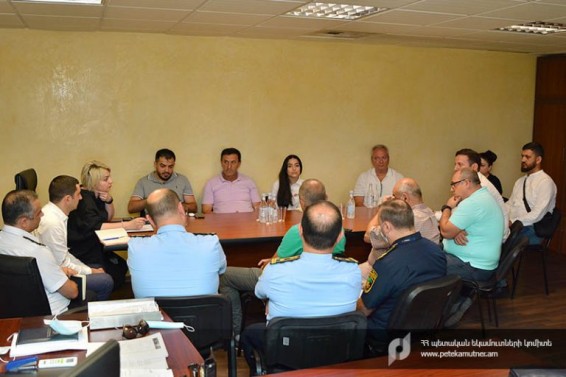 ՊԵԿ-ում հանդիպում է տեղի ունեցել էքսպրես-բեռների փոխադրում իրականացնող ընկերությունների հետ