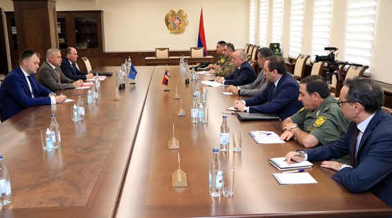Կայացել է Արշակ Կարապետյանի և Ստանիսլավ Զասի հանդիպումը