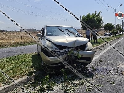 Ավտովթար Երևան-Աշտարակ ավտոճանապարհին՝ «Կովկաս» ռեստորանի դիմաց․ Nissan-ը բախվել է ծառին. կա վիրավոր (ֆոտո)