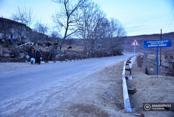 Из-за блокирования дороги азербайджанцами серьезно ограничена доступность продуктов и медуслуг. ЗПЧ