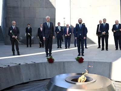 Սլովակիայի ԱԳ նախարարն այցելել է Հայոց ցեղասպանության հուշահամալիր