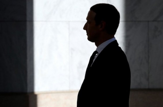 Facebook-ն առանց հաղորդագրությունների և գովազդների VR-ում. Մարկ Ցուկերբերգի 10 անհաջողությունները