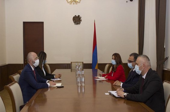 Տիգրան Խաչատրյանը ԵՆԲ տարածաշրջանային գրասենյակի ղեկավարի հետ քննարկել է ֆինանսների նախարարության և Եվրոպական ներդրումային բանկի միջև համագործակցության զարգացման ուղղությունները