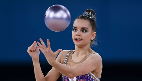 Дина Аверина выиграла чемпионат мира в многоборье и побила рекорд Канаевой