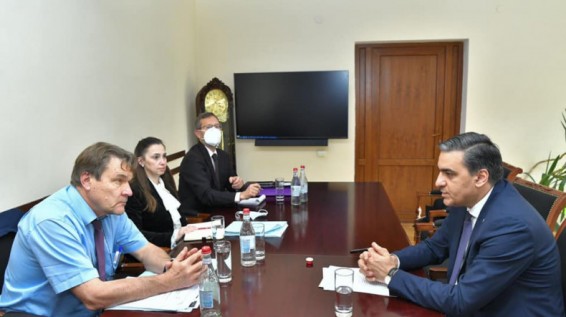 Կան առանձին դատավորներ, որոնք իրենց պահվածքով վնասում են դատական համակարգի հեղինակություն. ՄԻՊ-ը հանդիպել է ԵԽԽՎ համազեկուցողներին