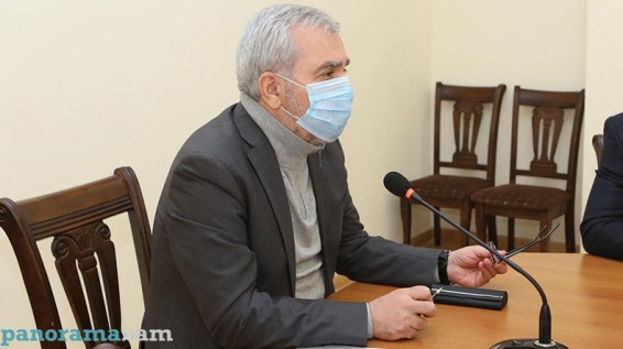 Артура Казиняна в 11-й раз не избрали на должность зампредседателя комиссии НС Армении