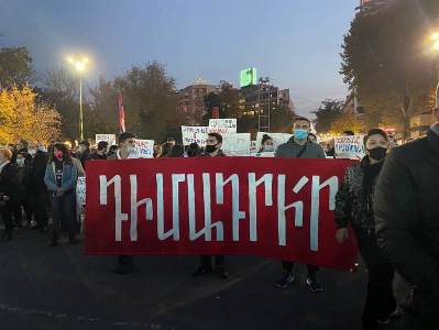 Гегам Манукян: Утром в 11: 00 проходите на Площадь Республики для противостояния