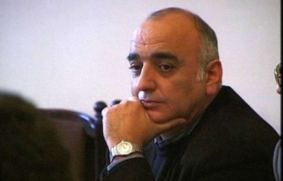 Այսօր լրանում է Վանո Սիրադեղյանի մահվան 38-րդ օրը, սակայն նա դեռ հողին հանձնված չէ․ Արփի Սիրադեղյան