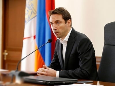 Ձեր տրամադրությունը բարձրացնեմ. Ստորագրել եմ ևս 100 նոր ավտոբուսի և 100 վերելակի գնման հայտերը. Հայկ Մարության