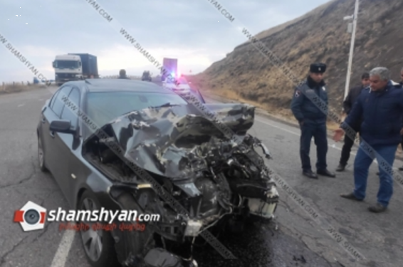 Վայոց Ձորում BMW-ն մխրճվել է իրանական համարանիշներով բեռնատարի մեջ, կա վիրավոր. shamshyan.com