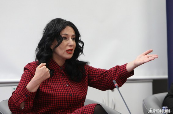 Նոր ընդդիմության ձևավորումը օբյեկտիվ անհրաժեշտություն է,  այս ընդդիմության արմատականությունը սկսվում և ավարտվում է Նիկոլին անիմաստ հարցեր տալով․ Նաիրա Զոհրաբյան