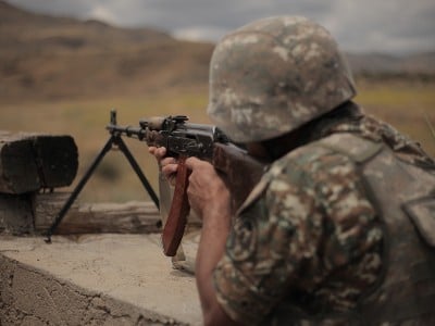 Հակառակորդը կեսգիշերին կրակոցներ է արձակել Կարմիր շուկայի հատվածում տեղակայված հայկական դիրքերի ուղղությամբ
