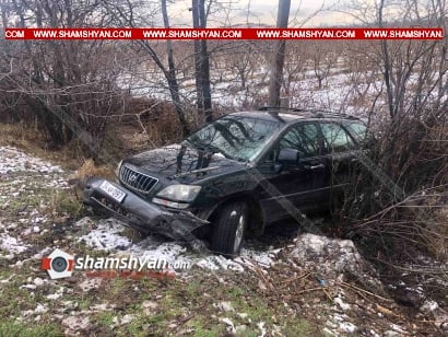 Կոտայքում բախվել են Lexus RX300-ն ու Mercedes C180-ը, բախումից հետո երկուսն էլ հայտնվել են ձորակում
