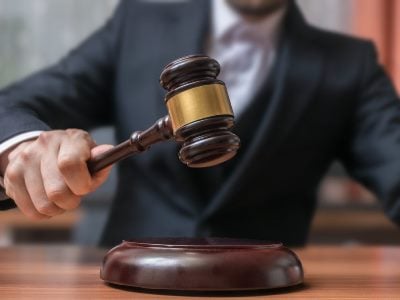 Նախագահի թեկնածու Ջեյմս Քոքսի եւ Ֆրանկլին Ռուզվելտի դիմանկարներով կոճակը ռեկորդային գնով է վաճառվել