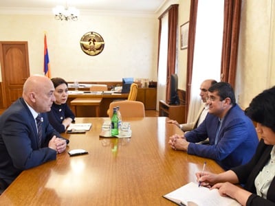 Արցախի նախագահ Արայիկ Հարությունյանն ընդունել է ՀԲԸՄ պատվիրակությանը