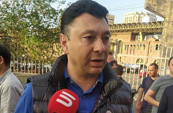 «Հանուն աթոռի Նիկոլն ու նիկոլիստները պատրաստ են լինել արևմուտքից ավելի արևմտասեր, թուրքից ավելի թրքասեր և ռուսից ավելի ռուսասեր». Էդուարդ Շարմազանով