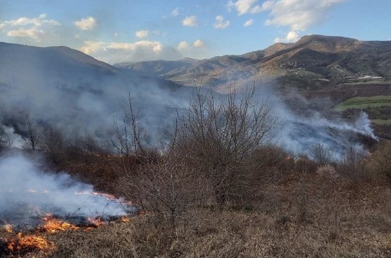 Պարույր Սևակ գյուղից դեպի Ուրծի լեռներն ընկած հատվածում հրդեհ է բռնկվել