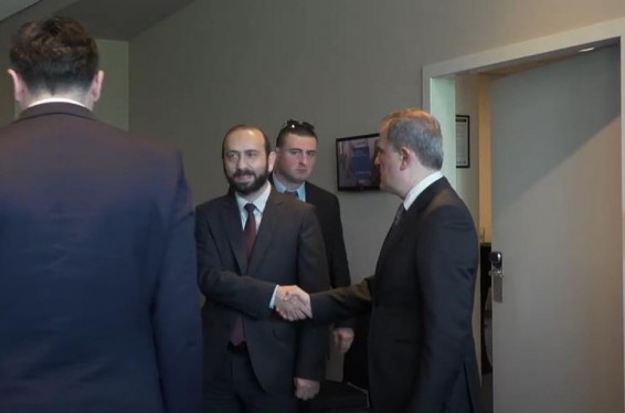Տարածաշրջանում տևական խաղաղության հասնելու ճանապարհին կարևոր է ԼՂ հակամարտության քաղաքական կարգավորումը. Արարատ Միրզոյանը՝ Բայրամովի հետ հանդիպմանը (տեսանյութ)