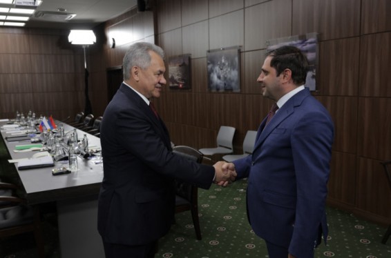 Իրավիճակը շարունակում է լարված մնալ. Պապիկյանը Շոյգուին ներկայացրել է Արցախում և հայ-ադրբեջանական սահմանին արձանագրված զարգացումները
