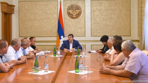 Հարությունյանը ՀԿ ներկայացուցիչների հետ քննարկել է հնչեղություն ունեցող տարբեր խնդիրներ