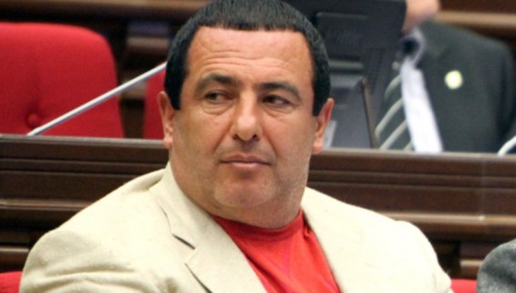 Մարդիկ պահանջում են Գագիկ Ծառուկյանի վերադարձը. Էնֆիաջյանը` Ծառուկյանի վերադարձի մասին