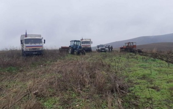 Подразделения ВС Азербайджана открыли огонь по гражданам, осуществляющим сельскохозяйственные работы