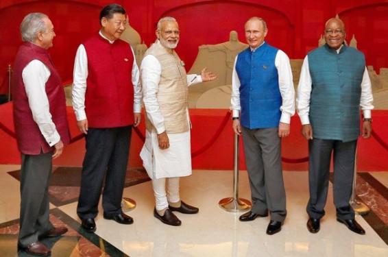 Պուտինը և ԲՐԻԿՍ-ի երկրների մյուս առաջնորդները լուսանկարվել են հնդկական տարազով