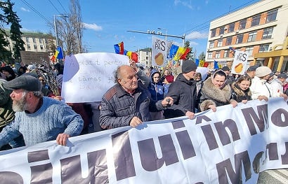 Քիշնեւում բողոքի ակցիայի ժամանակ բախումներ են տեղի ունեցել ոստիկանների եւ ցուցարարների միջեւ