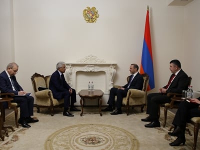 ԱԽ քարտուղարը ՀԱՊԿ գլխավոր քարտուղարի հետ քննարկել է ՀԱՊԿ պատասխանատվության գոտում ստեղծված իրավիճակը