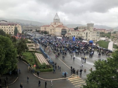 «Փաստ». Ի՞նչ են ուզում «կիսել» բեկորված ու շրջափակված Արցախում