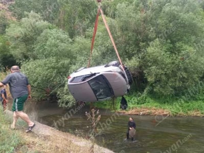 Արտակարգ դեպք Երևանում․ 37-ամյա վարորդը Nissan Tiida-ով Հրազդանի կիրճում կողաշրջված հայտնվել է Հրազդան գետում