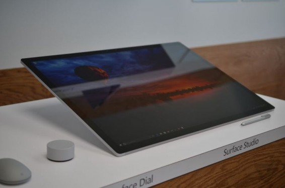 Microsoft-ը ներկայացրել է Surface Studio մոնոբլոկ համակարգիչը