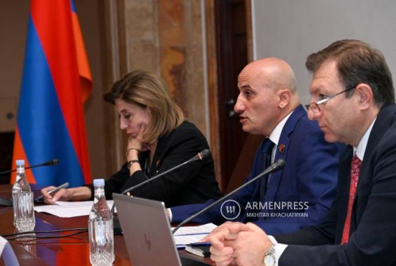 Կիմ Չեն Ընն այցելել է օդանավակայան Պրիմորիեում. Տու-160 ռմբակոծիչները զինվել են Х-БД թեւավոր հրթիռներով