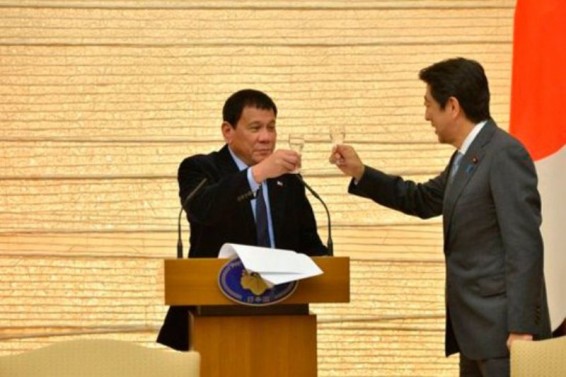 Ֆիլիպինների նախագահն Աստծուն խոստացել է այլևս չհայհոյել