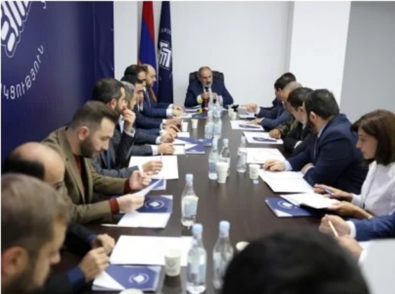 Փաշինյանի գլխավորությամբ տեղի է ունեցել ՔՊ վարչության նիստ