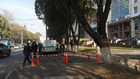 Еще одно нападение произошло около банка в Алматы