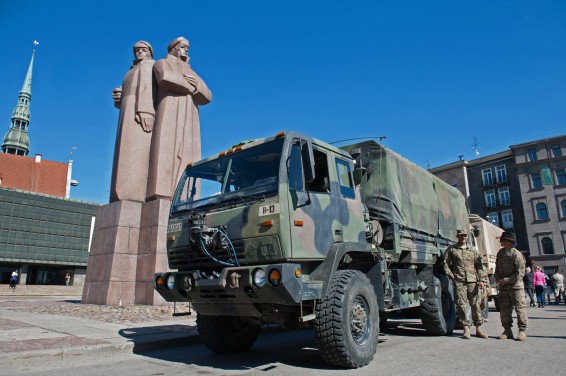 Зачинщиками драки в Риге оказались британские военные