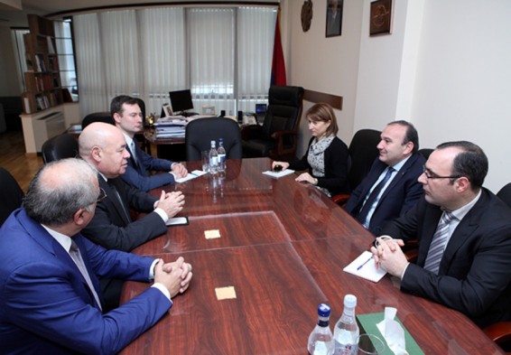 Լևոն Մկրտչյանն ընդունել է Միխայիլ Շվիդկոյին և Օլեգ Շապովալովին