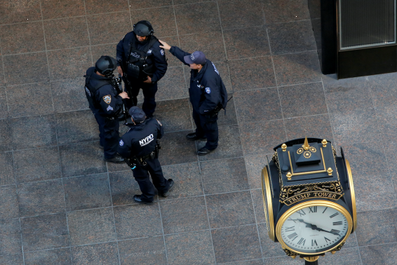 В Нью-Йорке небоскрёб Trump Tower оцепили до дня инаугурации президента