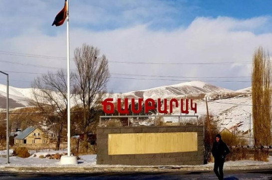 Ճամբարակում ձյուն է տեղում