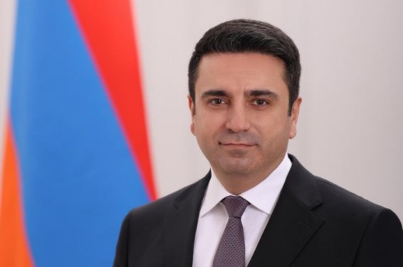 Наше государство и безопасность укрепляются руками трудящихся граждан. Послание спикера НС РА по случаю Дня труда и солидарности трудящихся