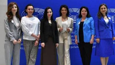 «Հրապարակ». ՔՊ-ական կանայք թեժ մրցակցության մեջ են